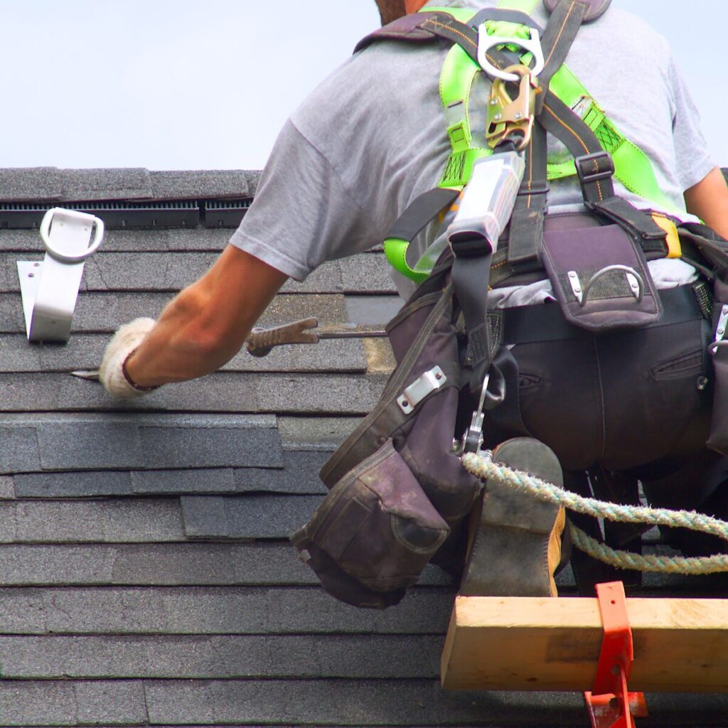 5 Questions to Ask Before Hiring an Emergency Roof Repair Company