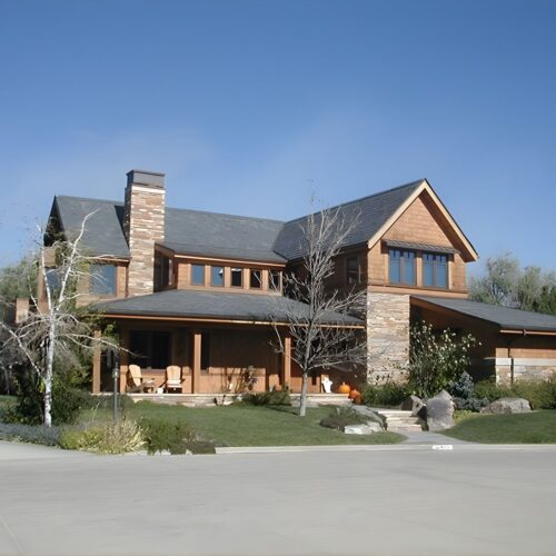 5 Things to Expect During a Residential Roof Replacement